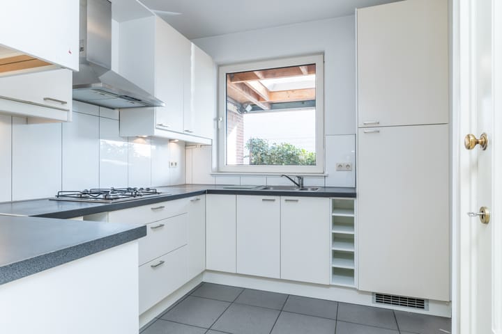 Twee-onder-één-kap te koop: Molenweg 5, Wijnandsrade