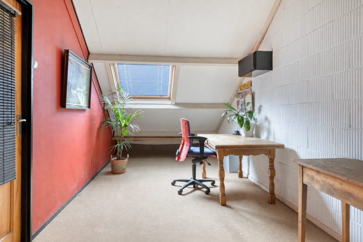 Tussenwoning te koop: Rossinistraat 45, Waalwijk