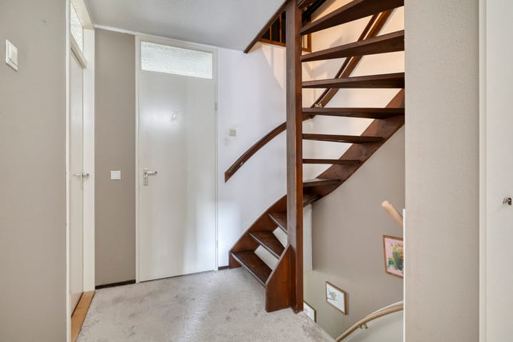 Tussenwoning te koop: Rossinistraat 45, Waalwijk