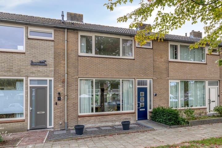 Tussenwoning te koop: Witte de Withstraat 35, Best
