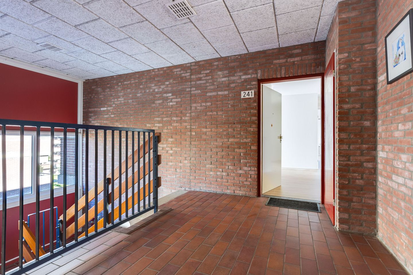 Photo 10 of Poolster 241