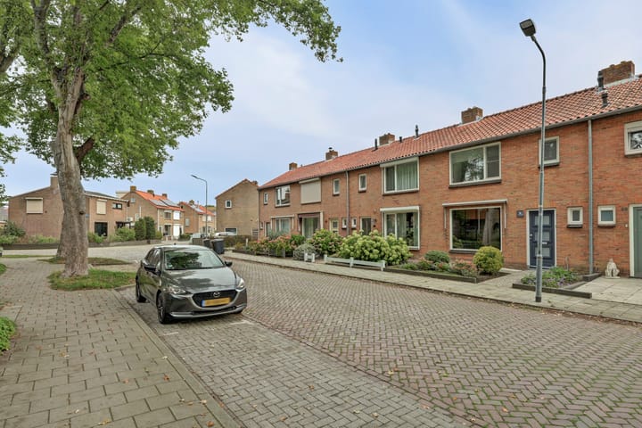 Foto 2 van Radermacherstraat 16