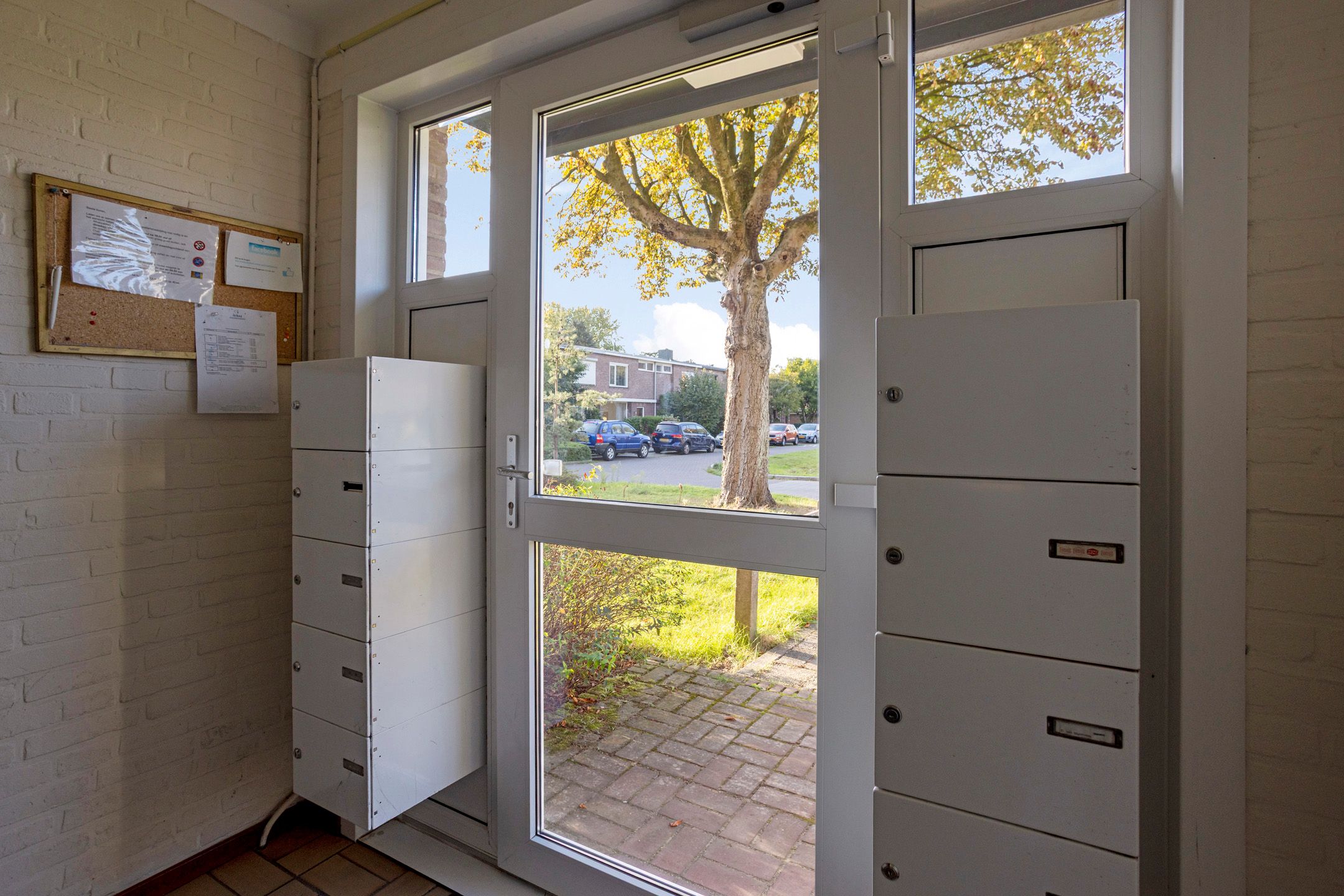 Photo 6 of Plutostraat 145