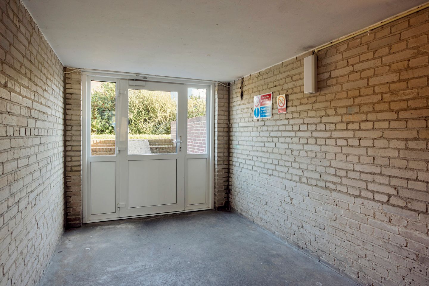 Photo 25 of Plutostraat 145