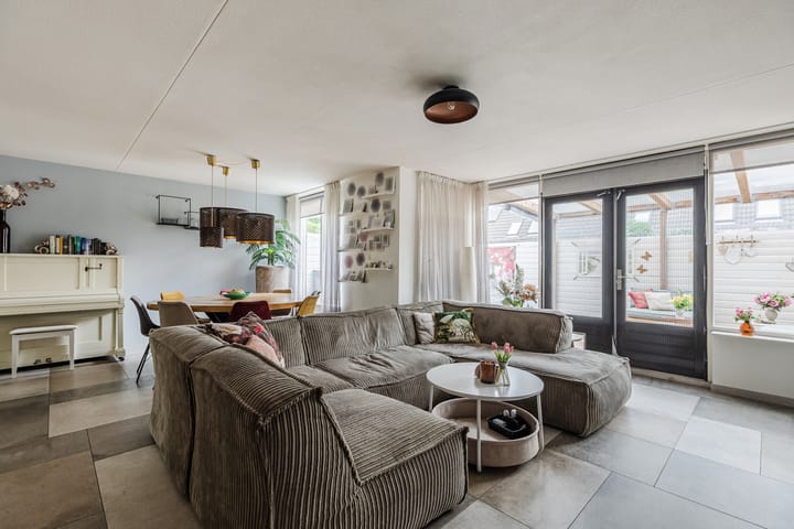 Tussenwoning te koop: Hoofdweg 789A, Hoofddorp