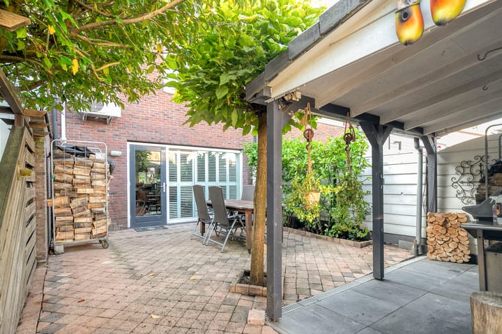 Tussenwoning te koop: Rozemarijnsingel 39, Utrecht