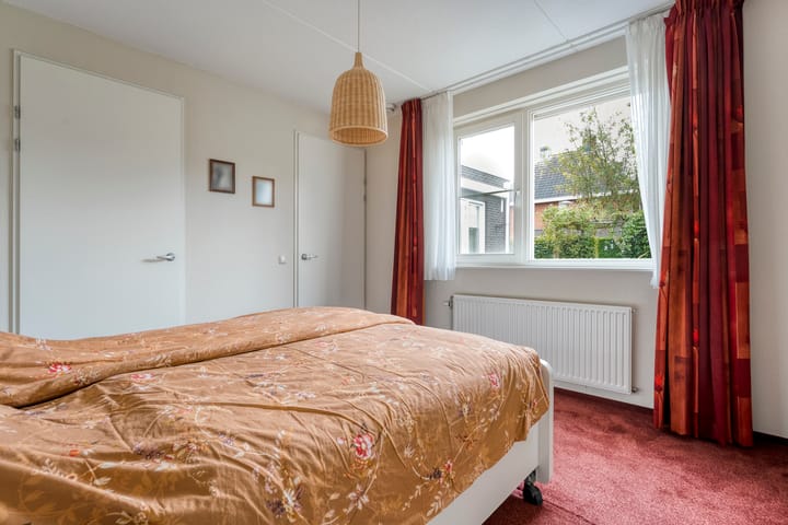Hoekwoning te koop: Van Kouwenborchstraat 23, Hardenberg
