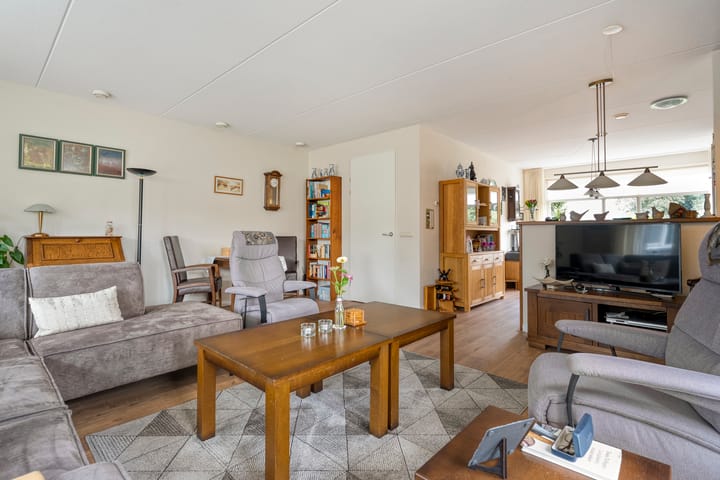 Hoekwoning te koop: Van Kouwenborchstraat 23, Hardenberg