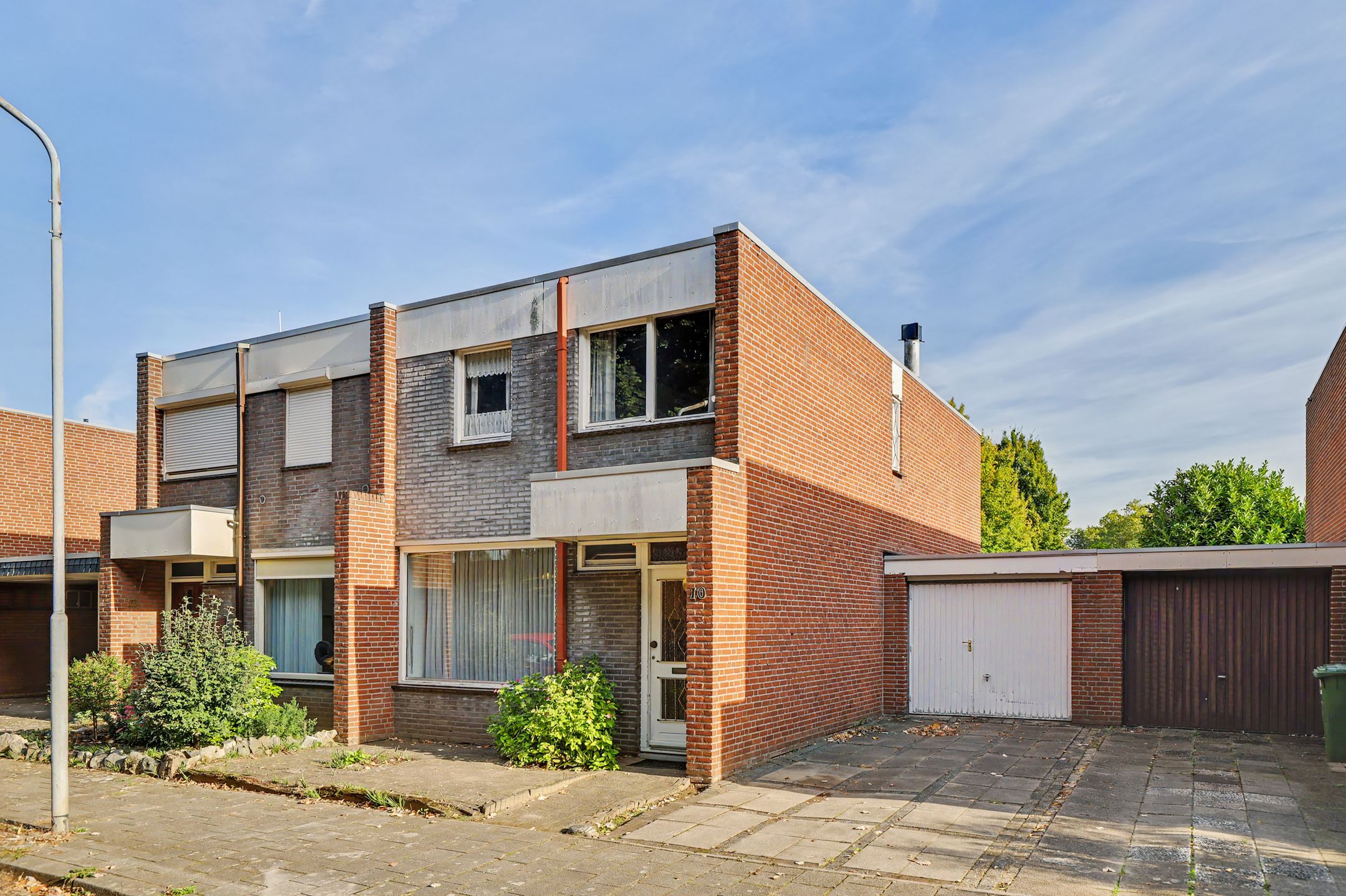 Hertog Alvastraat 10 
