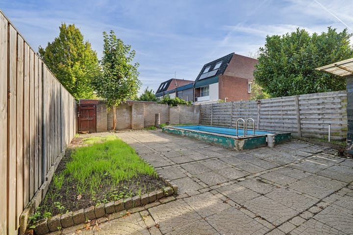 Tussenwoning te koop: Hertog Alvastraat 10, Venlo