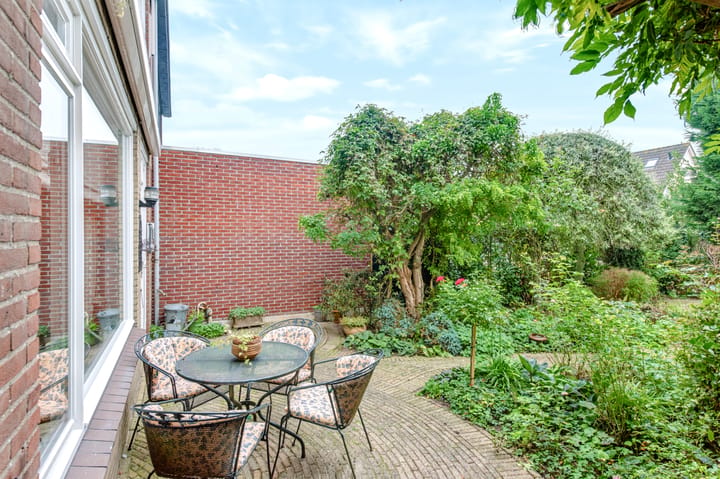 Tussenwoning te koop: Slingerlandstraat 21, Meerkerk
