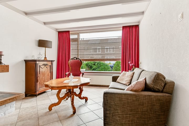 Tussenwoning te koop: Slingerlandstraat 21, Meerkerk