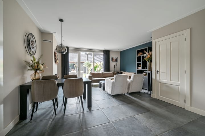 Hoekwoning te koop: De Schans 27, Wekerom
