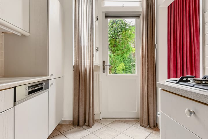 Tussenwoning te koop: Slingerlandstraat 21, Meerkerk
