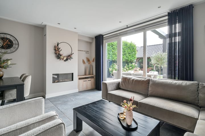 Hoekwoning te koop: De Schans 27, Wekerom