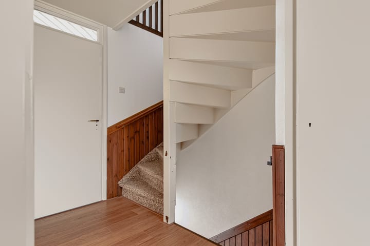 Tussenwoning te koop: Slingerlandstraat 21, Meerkerk