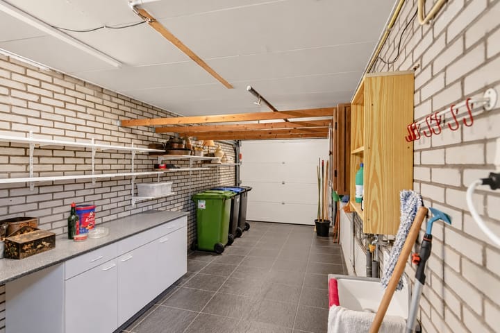 Tussenwoning te koop: Slingerlandstraat 21, Meerkerk