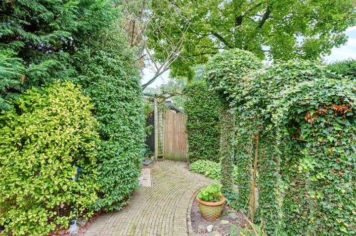 Tussenwoning te koop: Slingerlandstraat 21, Meerkerk