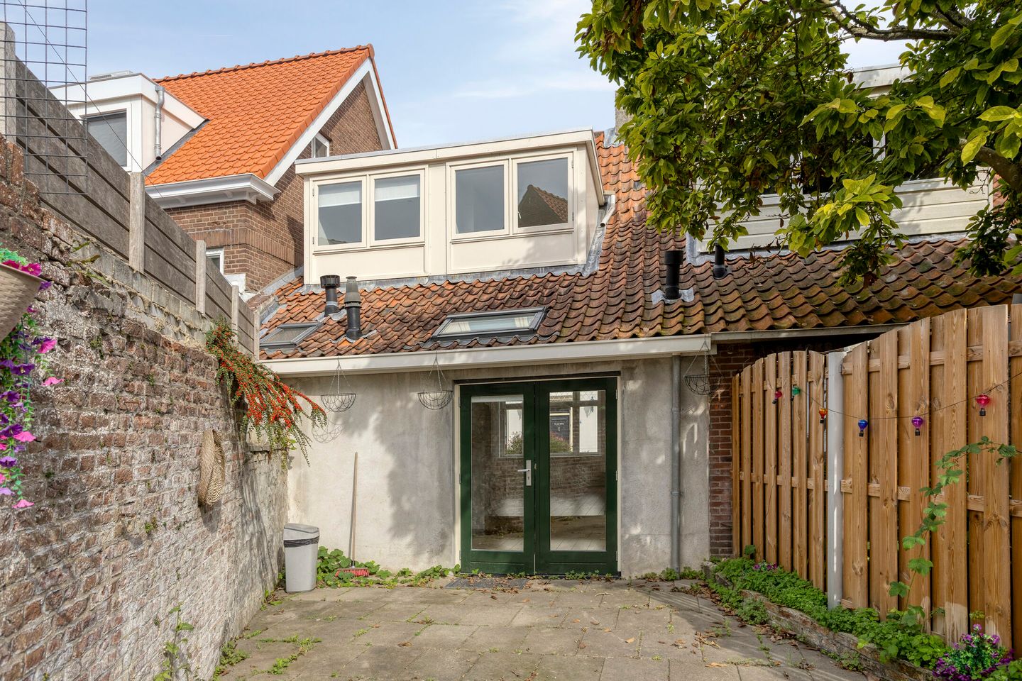 Photo 19 of Veerstraat 17