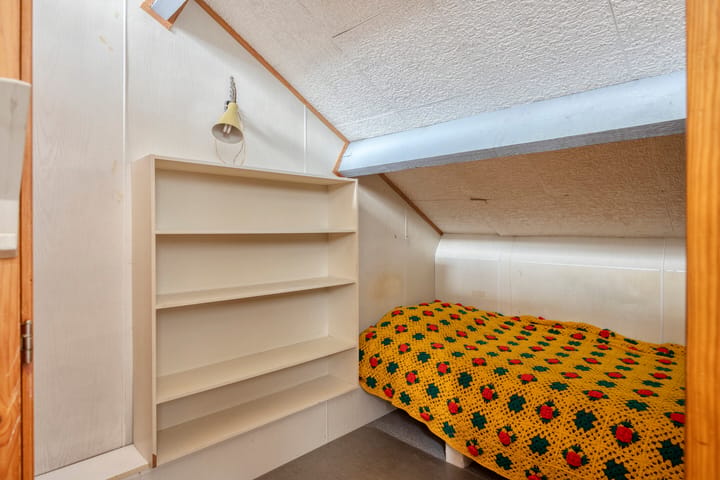 Tussenwoning te koop: Admiraal Helfrichstraat 16, Roermond