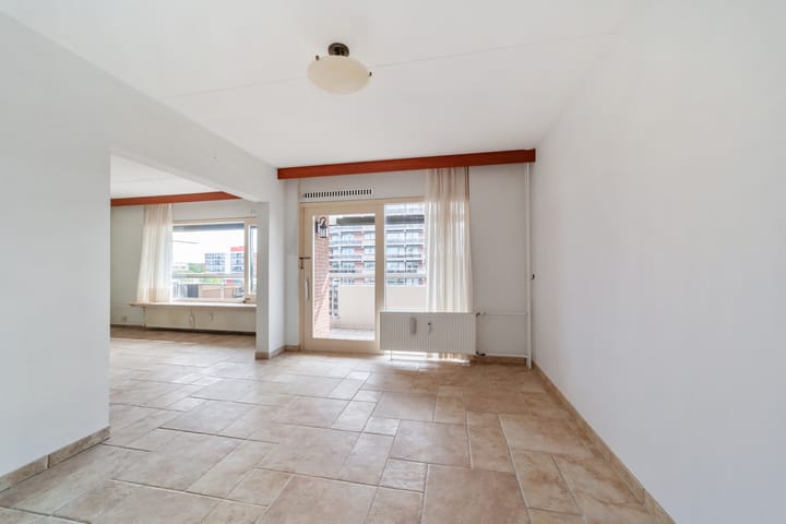Studio te koop: Else Mauhslaan 123, 'S-Gravenhage