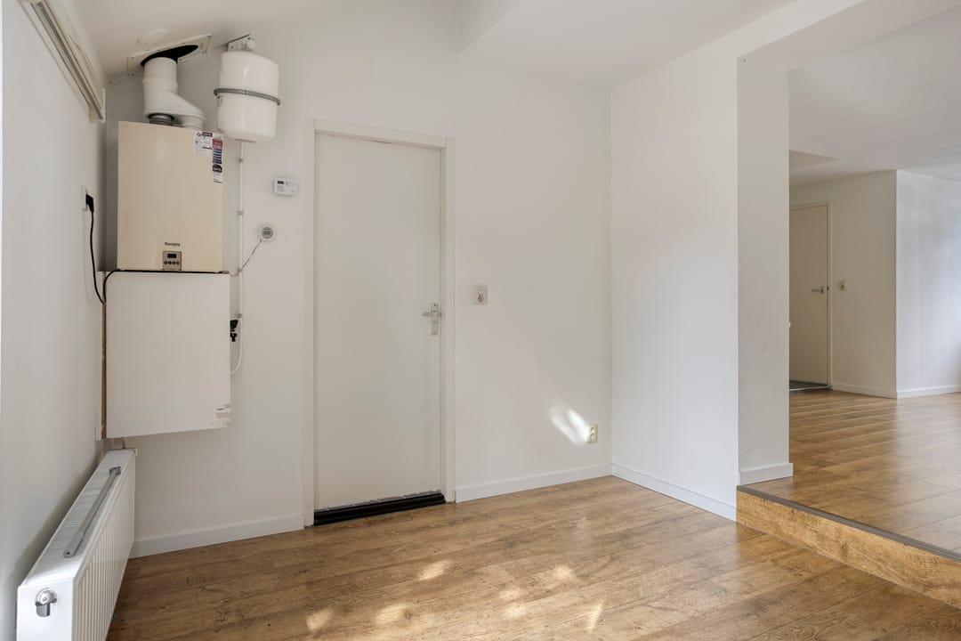 Photo 8 of Veerstraat 17