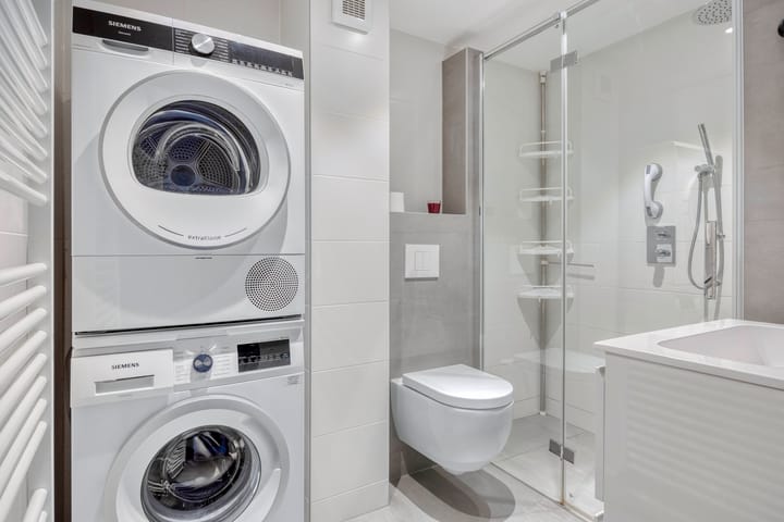 Tussenwoning te koop: Admiraal Helfrichstraat 16, Roermond