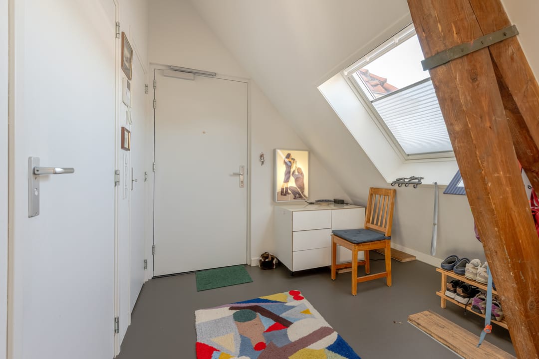 Photo 7 of Maximiliaanstraat 19-D