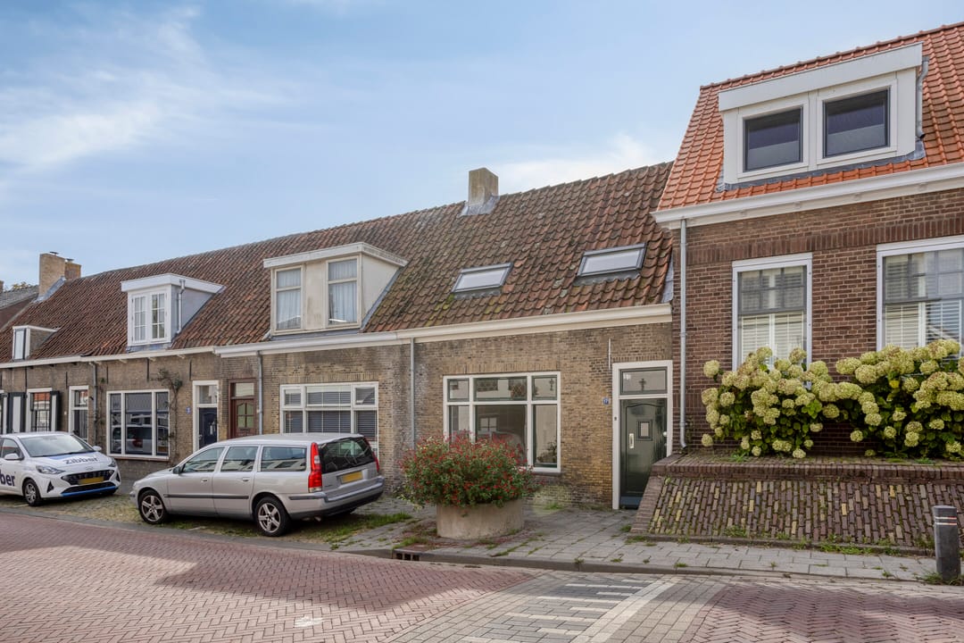 Photo 1 of Veerstraat 17