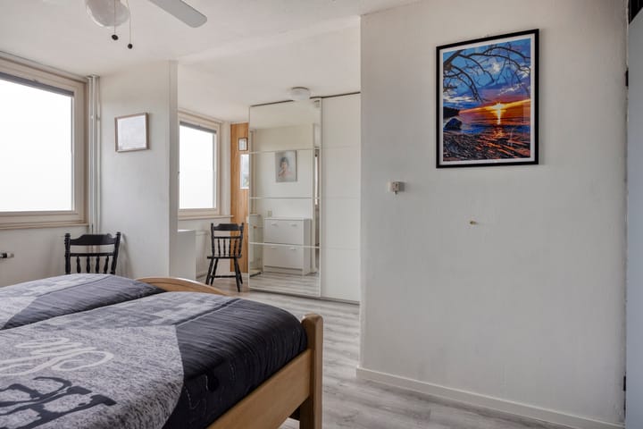 Tussenwoning te koop: Admiraal Helfrichstraat 16, Roermond