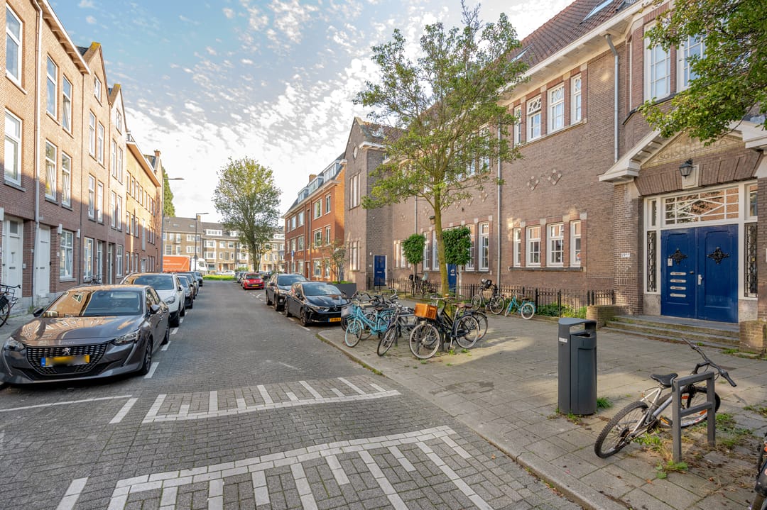 Photo 38 of Maximiliaanstraat 19-D