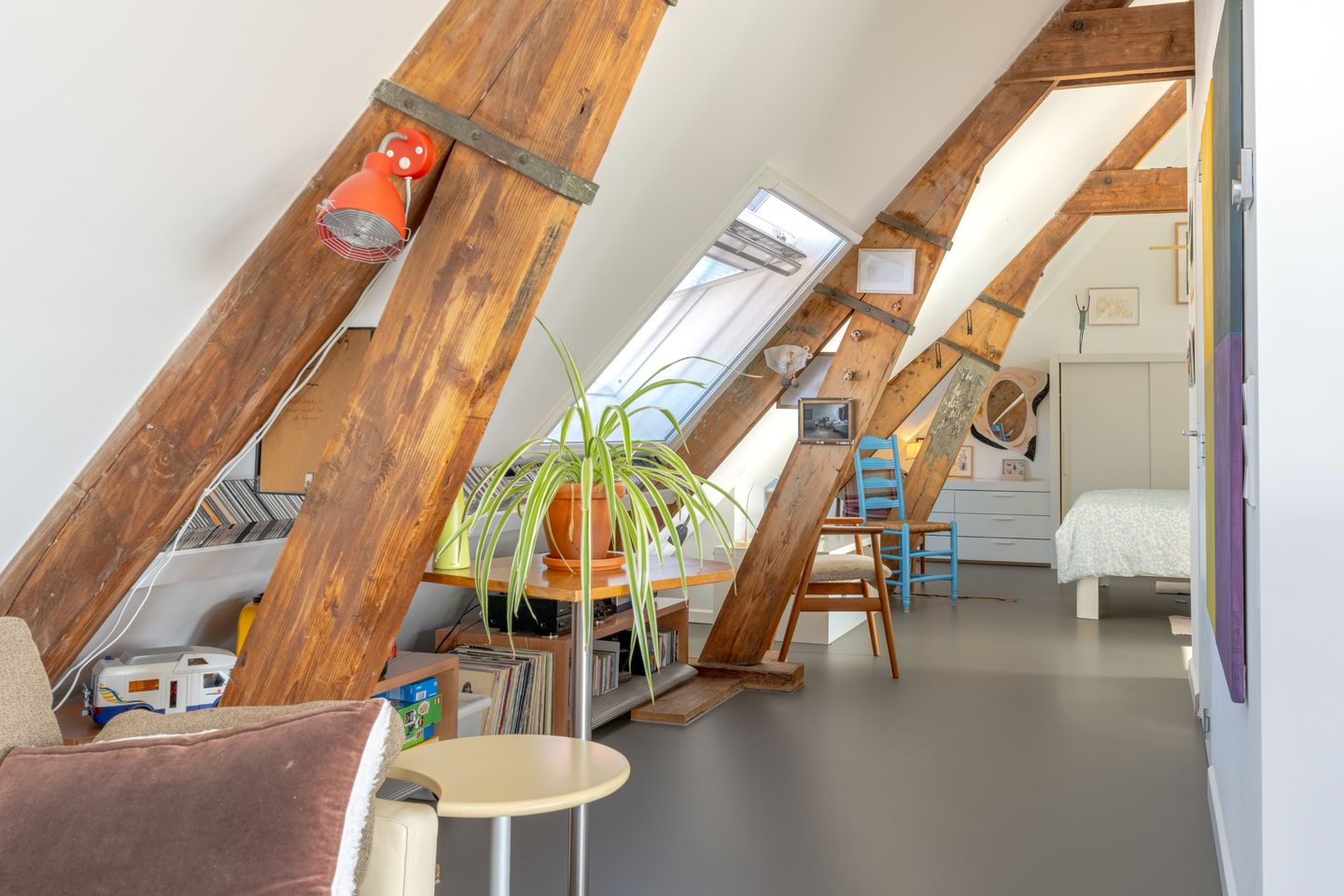 Photo 19 of Maximiliaanstraat 19-D