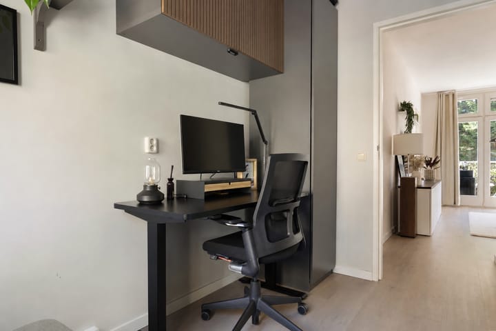 Appartement te koop: Bestevâerstraat 123-1, Amsterdam