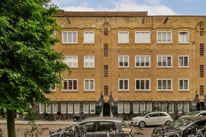 Appartement te koop: Bestevâerstraat 123-1, Amsterdam