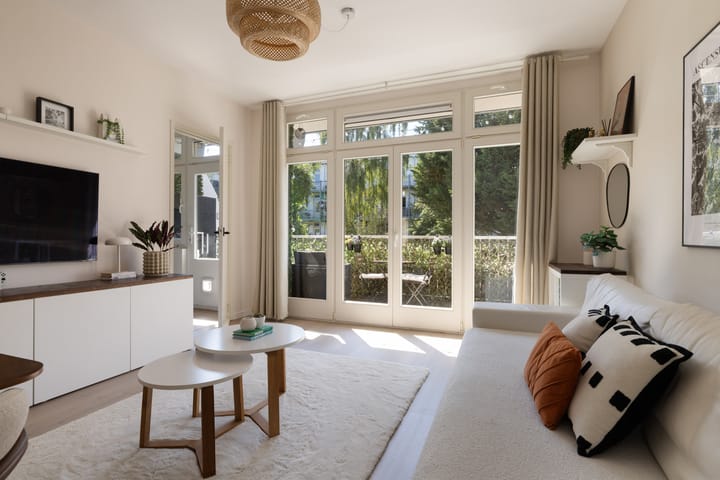 Appartement te koop: Bestevâerstraat 123-1, Amsterdam