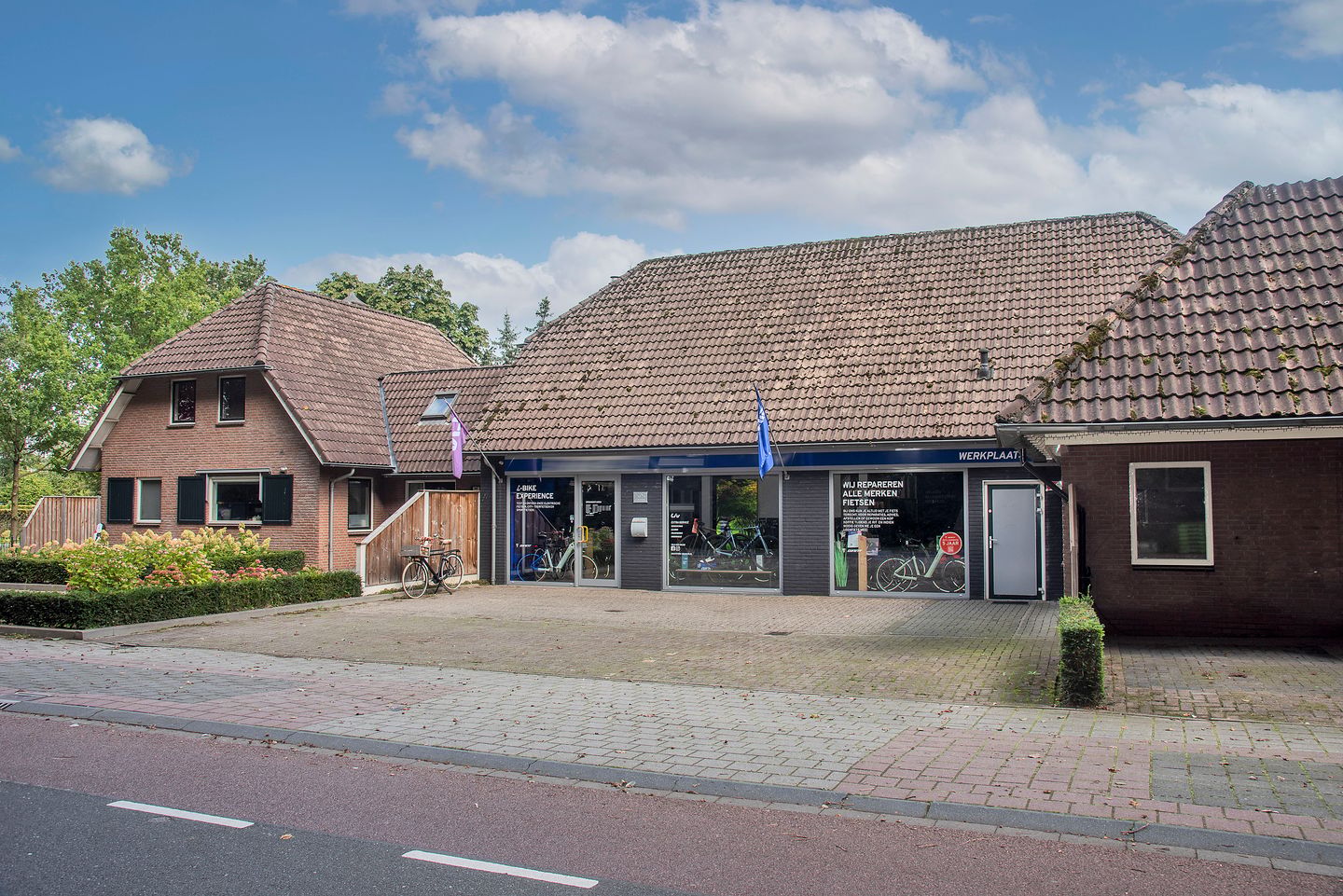 View photo 4 of Grotestraat 46