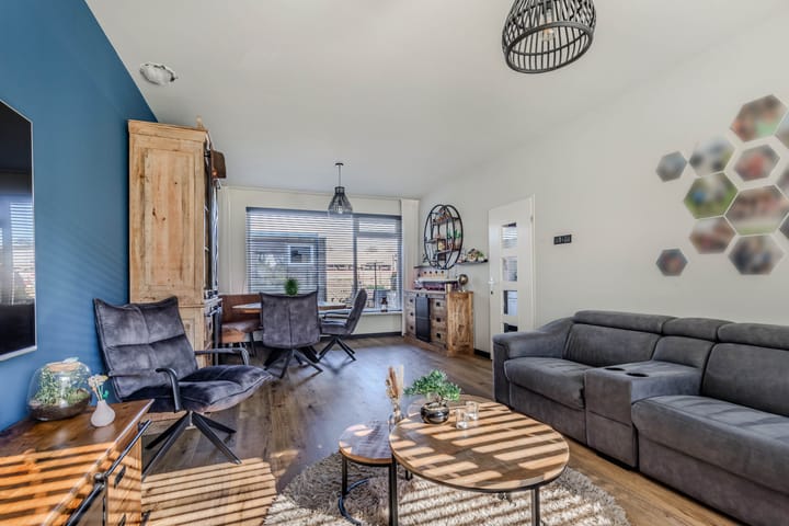 Tussenwoning te koop: P.A. de Genestetstraat 15, Harlingen