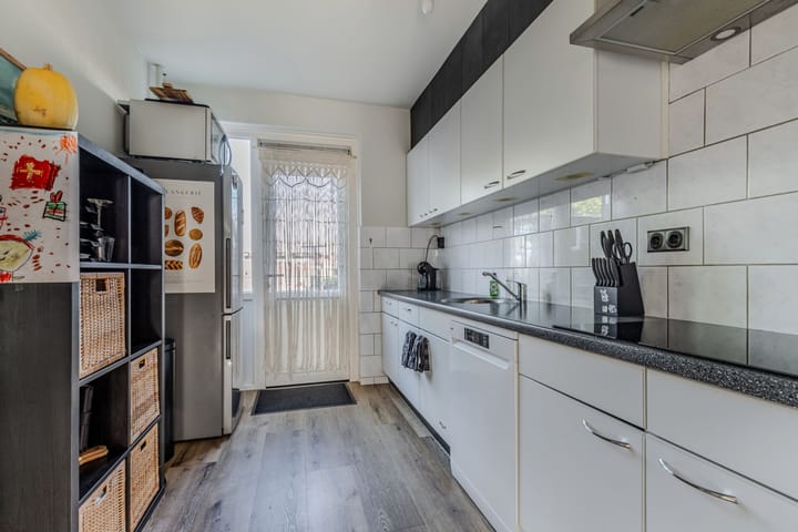 Tussenwoning te koop: P.A. de Genestetstraat 15, Harlingen
