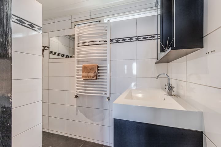 Tussenwoning te koop: P.A. de Genestetstraat 15, Harlingen