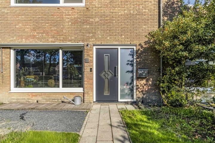 Tussenwoning te koop: P.A. de Genestetstraat 15, Harlingen