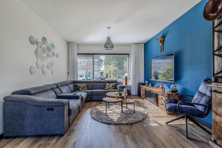 Tussenwoning te koop: P.A. de Genestetstraat 15, Harlingen