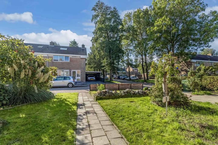 Tussenwoning te koop: P.A. de Genestetstraat 15, Harlingen