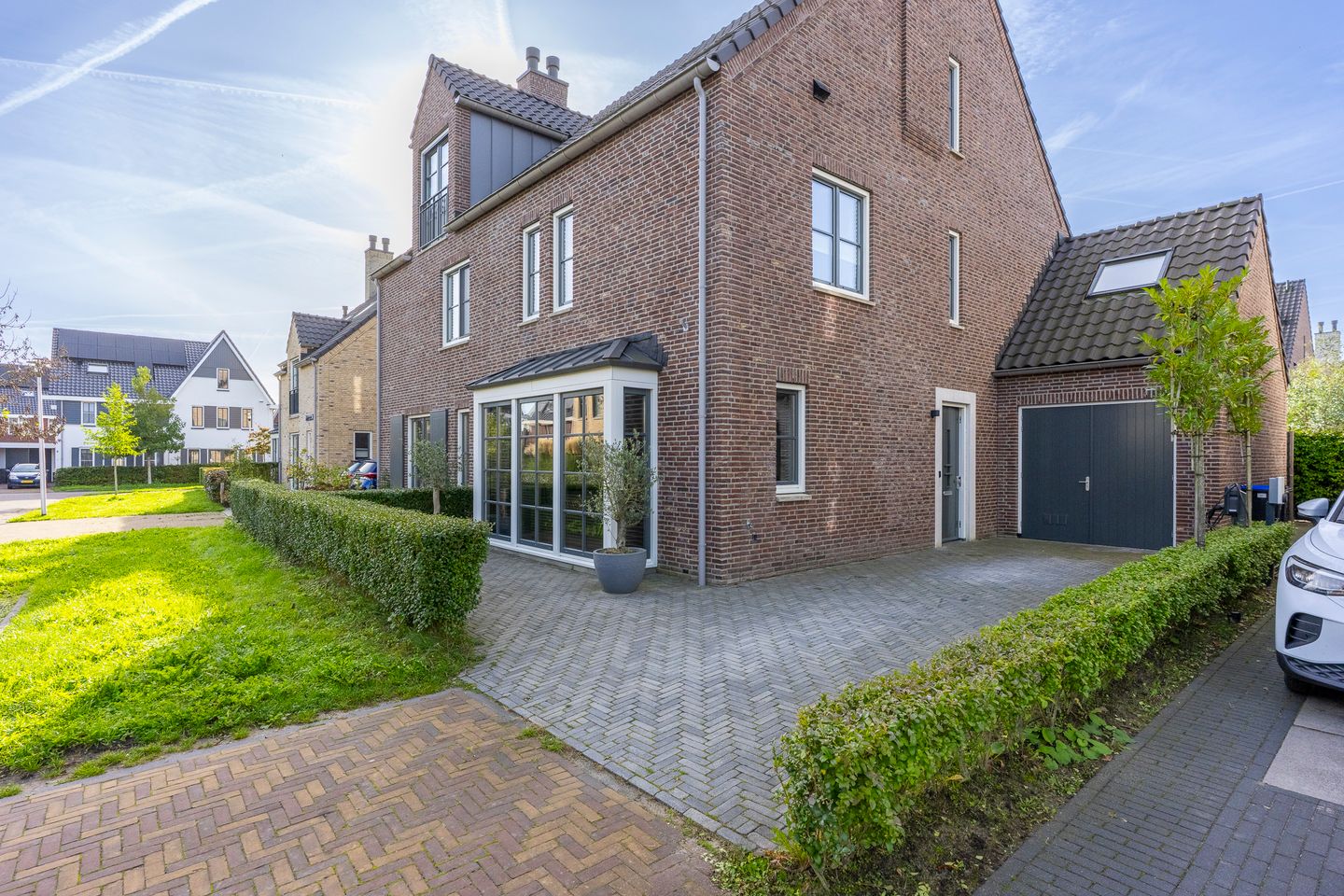 Foto 10 van Bloemenkelderlaan 8
