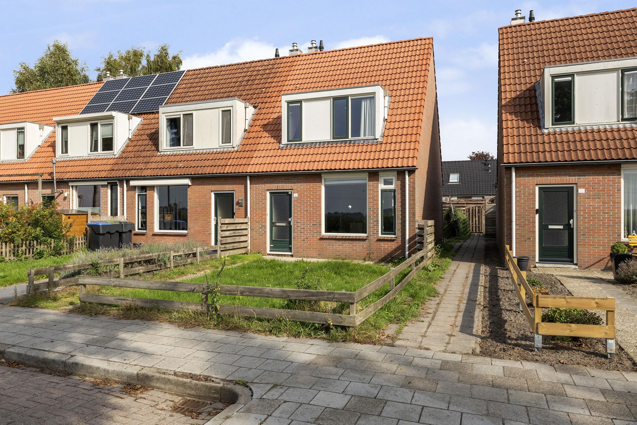 Photo 3 of Doorsneeweg 11