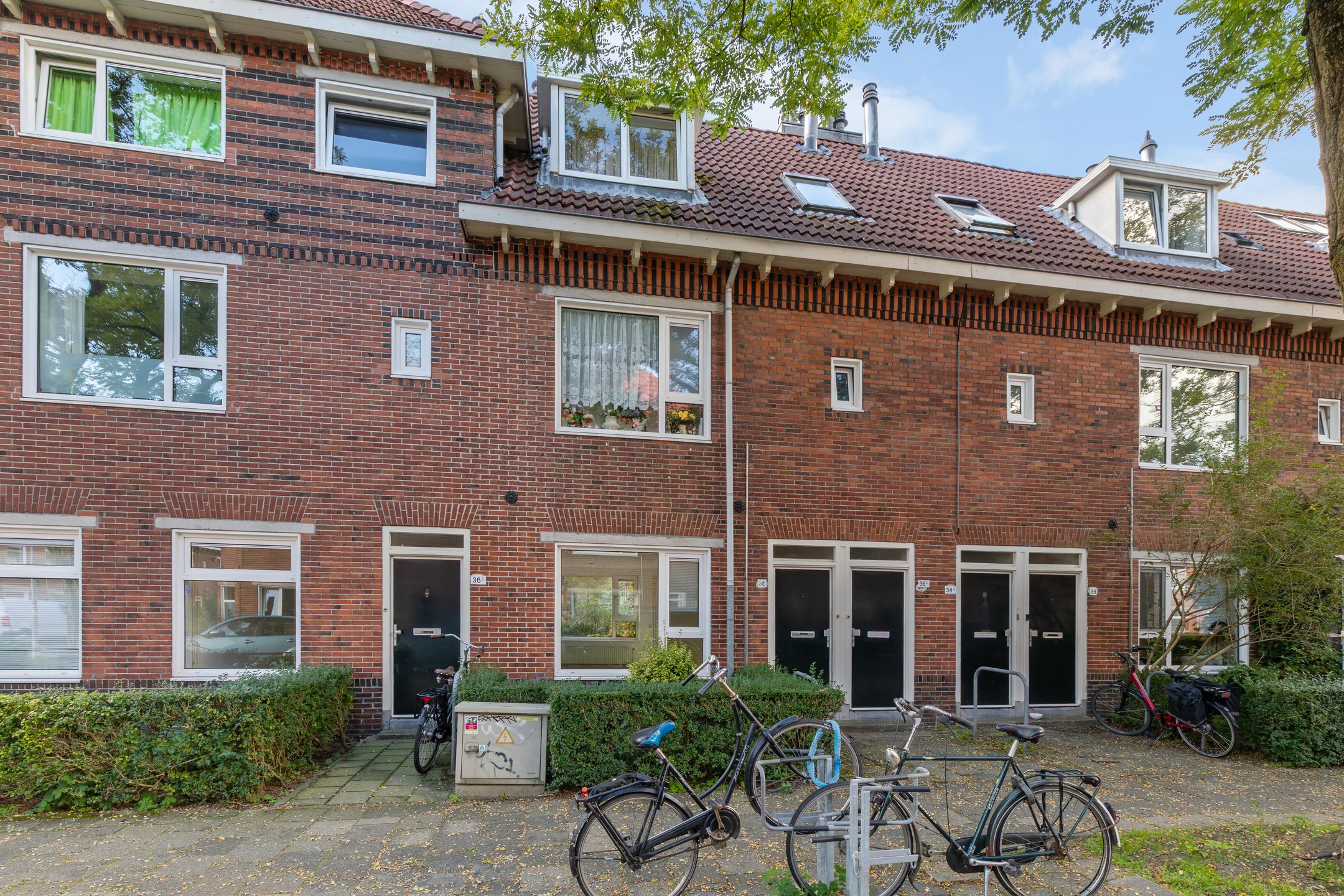 Amalia van Solmsstraat 36 