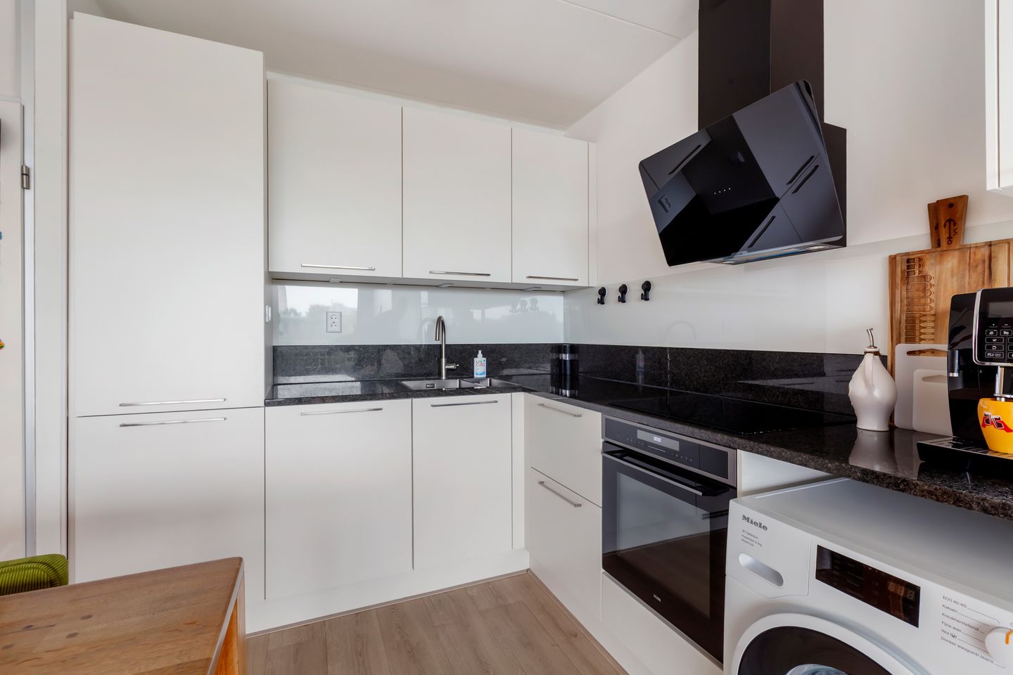 Photo 4 of Catharina van Rennesstraat 176
