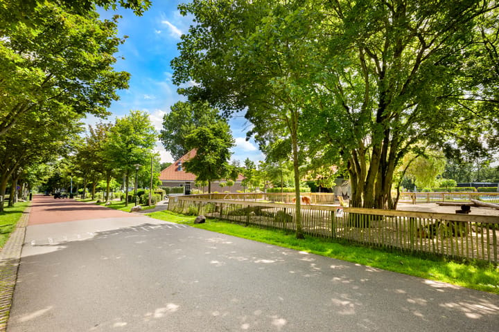 Vrijstaande woning te koop: Buitenhuizerweg 2-421, Velsen-Zuid