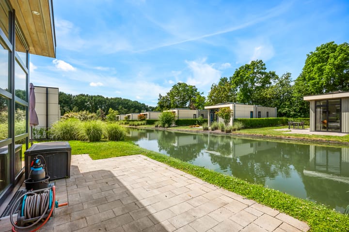 Vrijstaande woning te koop: Buitenhuizerweg 2-421, Velsen-Zuid
