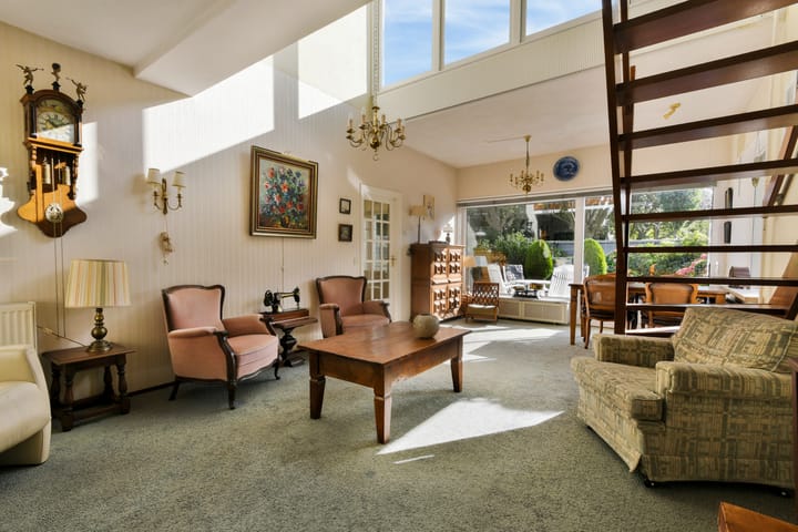 Hoekwoning te koop: Van Hogendorpstraat 75, Haarlem