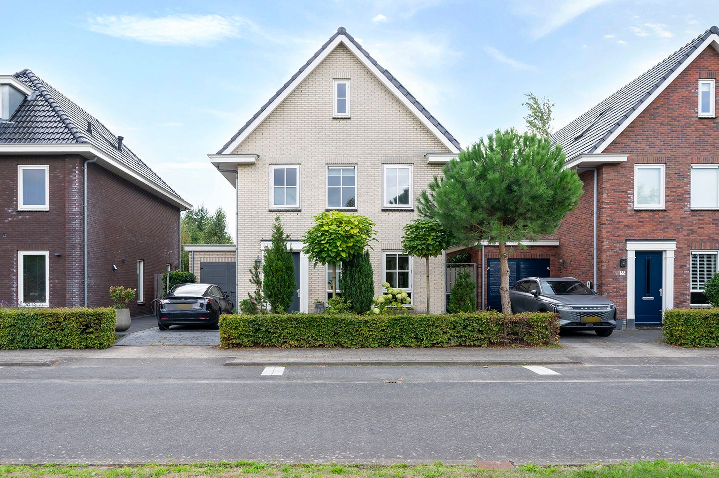 Foto 1 van Bezaan 33